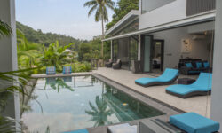 Modern 3 Bedrooms Garden Pool Villa