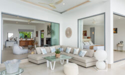 High Luxury 4 Br Seaview Villa In Chaweng Noi