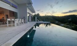 Modern 3 Bedrooms Seaview Villa With Garden