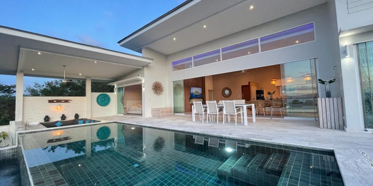 Modern 3 Bedrooms Seaview Villa With Garden