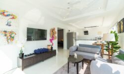 Modern Bali 3 Br  Pool Villa In Chaweng