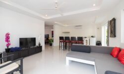 Modern Bali 3 Br  Pool Villa In Chaweng