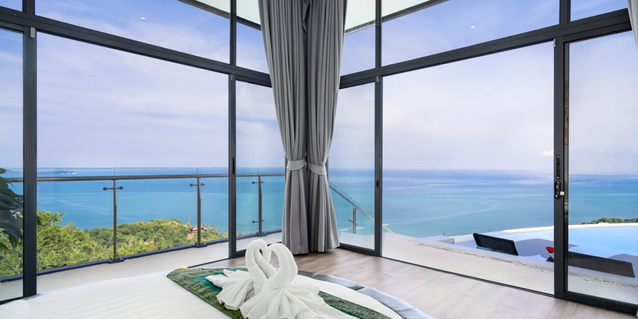 Luxury Panoramic 5 Br Seaview Villa