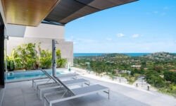 Luxury 5 Bedrooms Seaview Villa