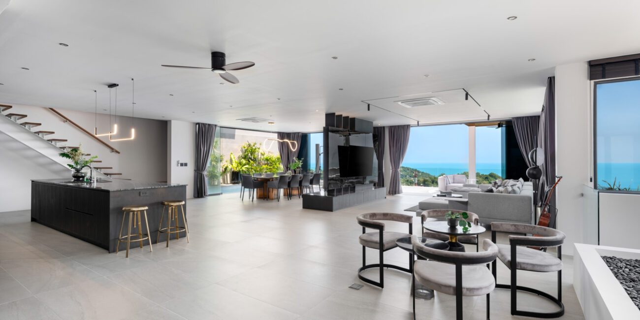 Luxury 5 Bedrooms Seaview Villa