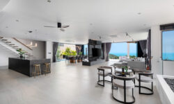 Luxury 5 Bedrooms Seaview Villa