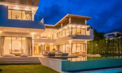 Luxury 5 Br Beachfront Villa