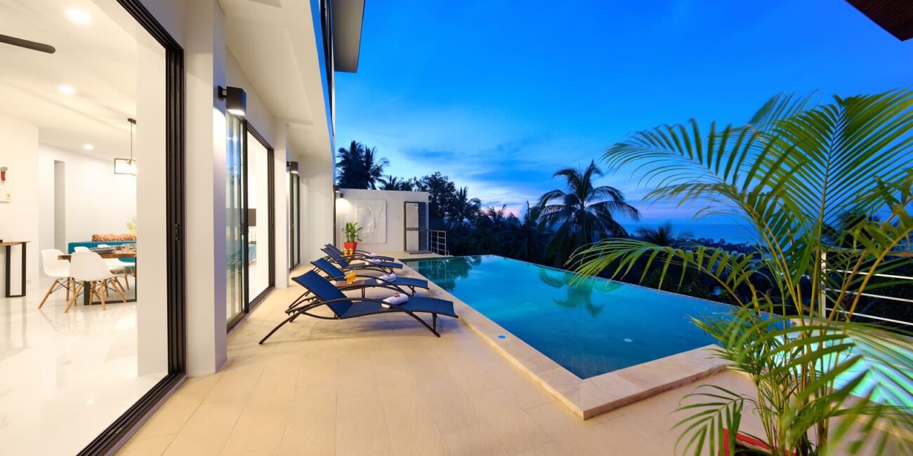 Modern 4 Br SeaView Villa in Maenam Hill