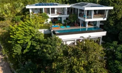 Panoramic 3 Bedrooms Seaview Villa in Maenam Hill