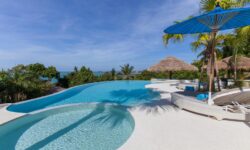 Luxury Ocean View 5 Br Villa in Maenam