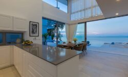 Modern 5 Br Beachfront Villa