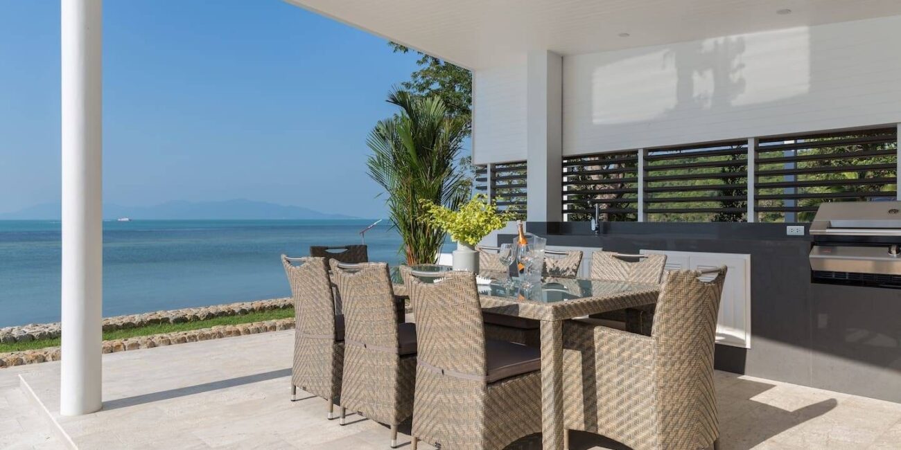 Modern 5 Br Beachfront Villa