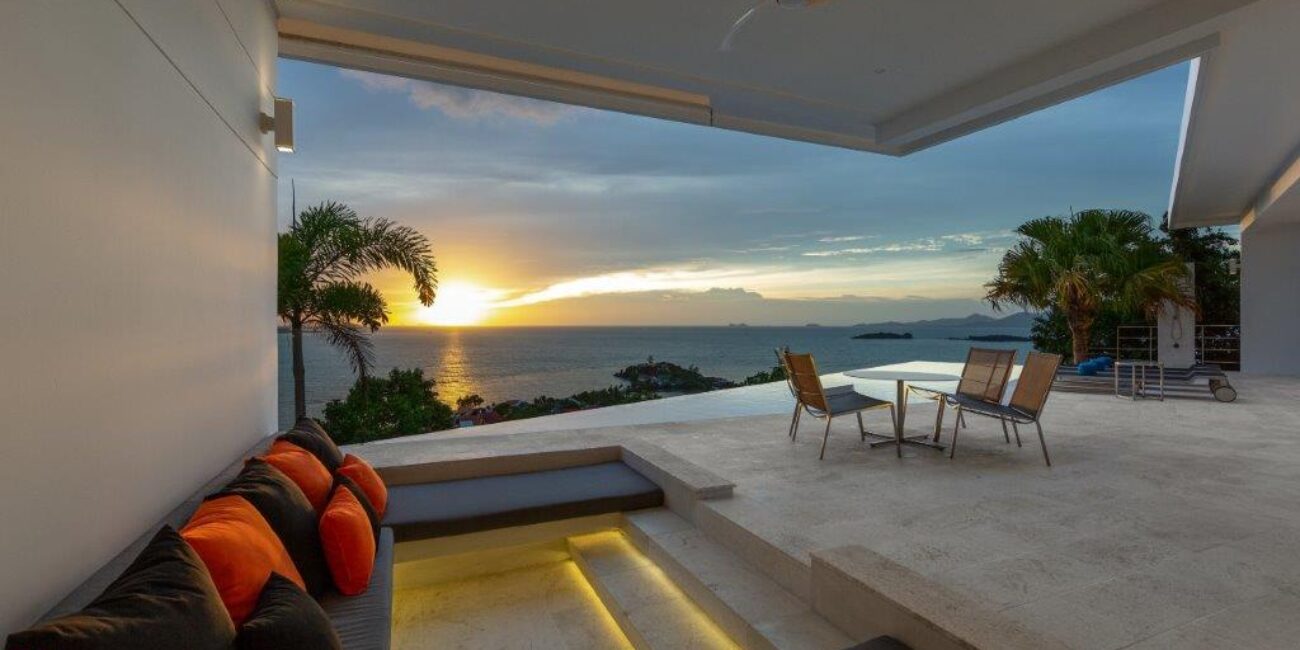 Luxury Seaview 4 Br Villa In Prime Location