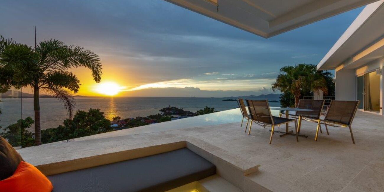 Luxury Seaview 4 Br Villa In Prime Location