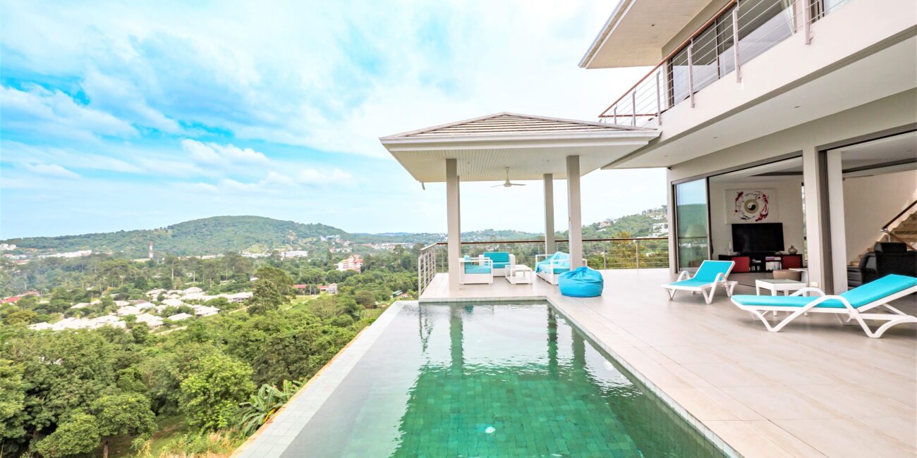 Large 3 Br Sea View Villa in Bophut hill