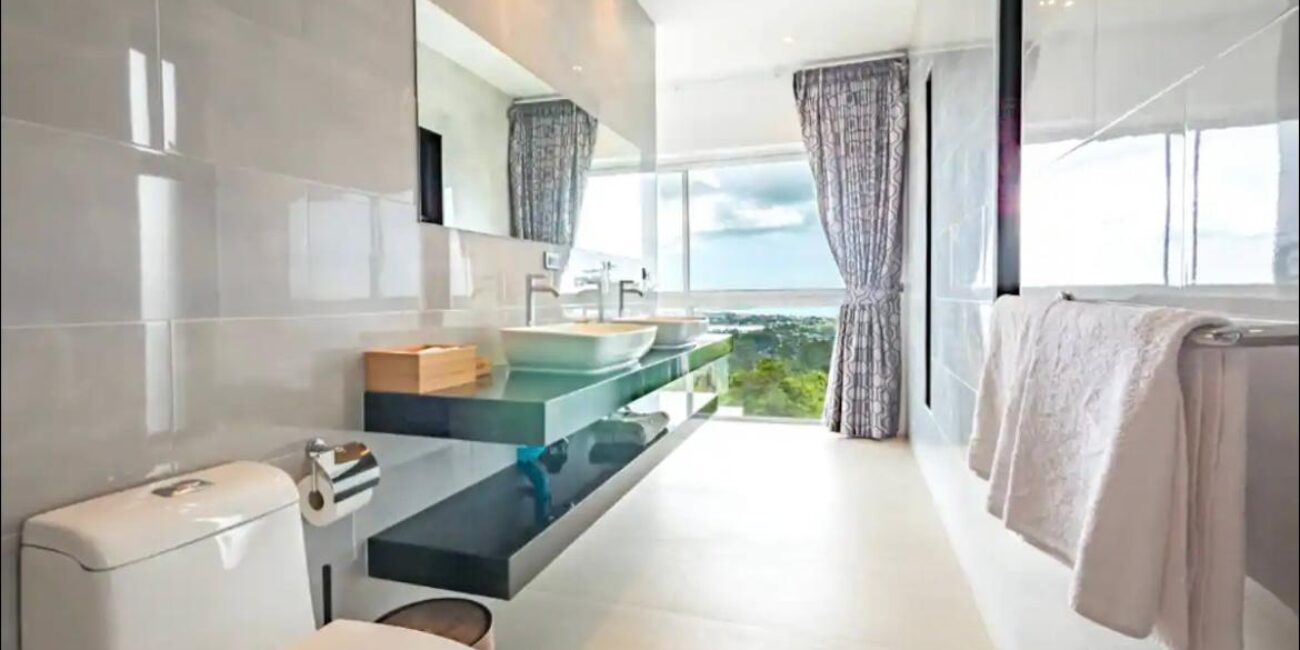 Modern 3 Bedrooms Seaview Villa in Chaweng Hill