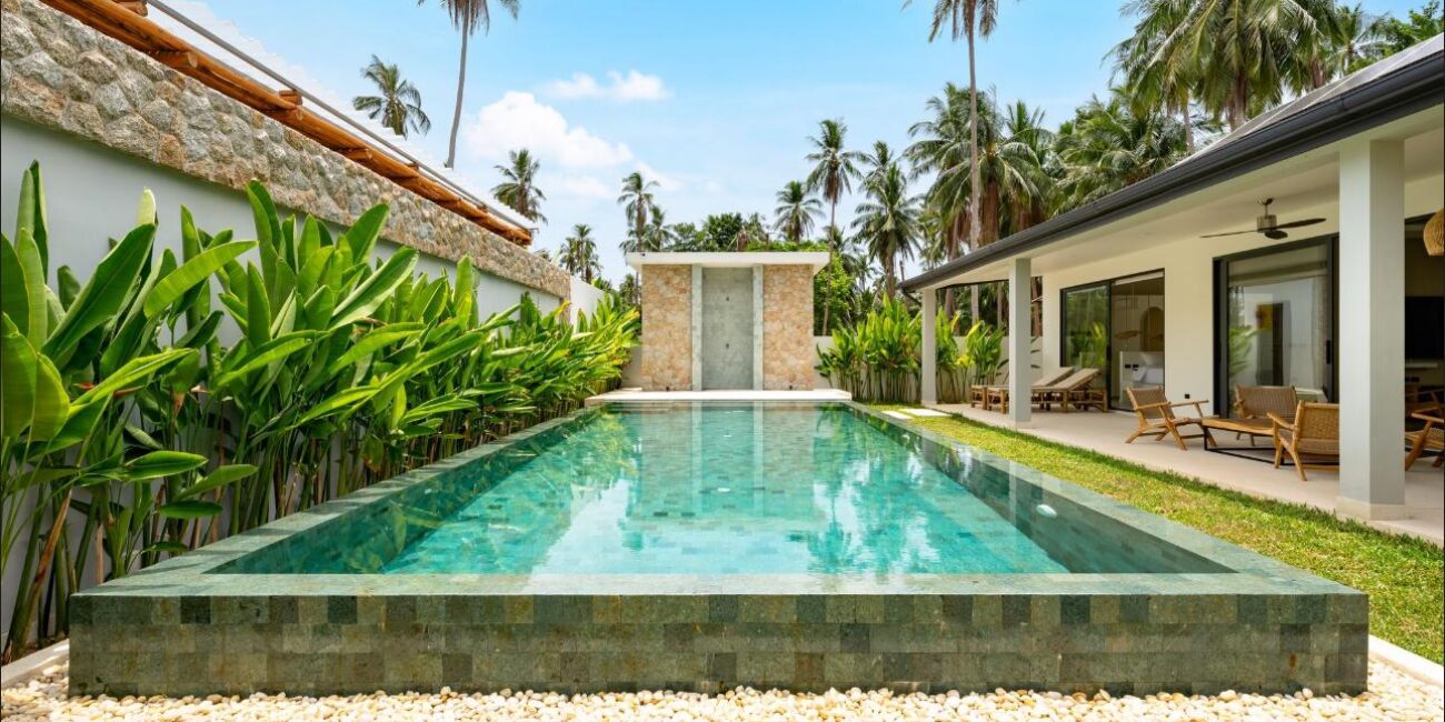 New Balinese Garden villa in Maenam