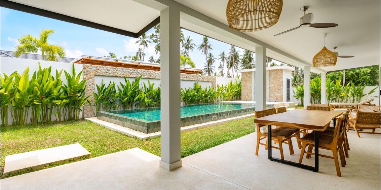 New Balinese Garden villa in Maenam