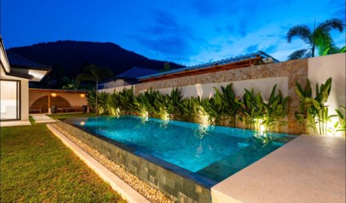 New Balinese Garden villa in Maenam