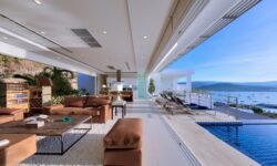 Luxury 4 Br Seaview Villa In Bangrak