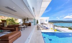 Luxury 4 Br Seaview Villa In Bangrak