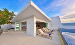 3 Bedrooms Luxury Seaview Pool Villa