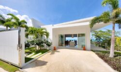 3 Bedrooms Luxury Seaview Pool Villa