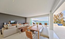 3 Bedrooms Luxury Seaview Pool Villa