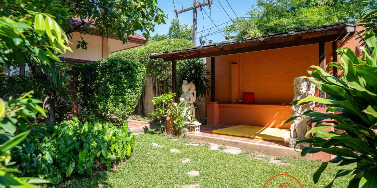 Charming Tropical 3 Bedrooms garden villa in prime location