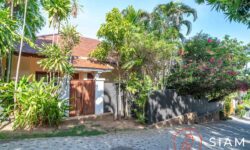 Charming Tropical 3 Bedrooms garden villa in prime location