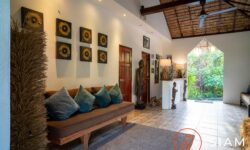 Tropical 7 Pool Villas Prime location In Maenam