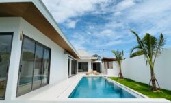 Balinese 3 br pool villa in bangrak