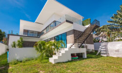 New Modern 3 Br Garden Pool Villa in Maenam