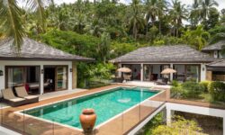 Balinese villas in Chaweng Noi