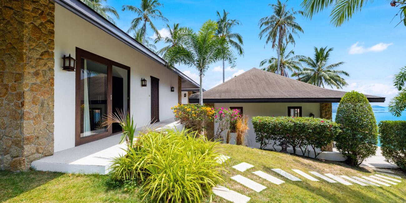 Balinese villas in Chaweng Noi