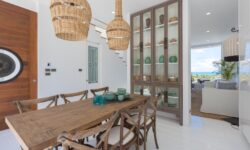 White House Villa 2Br with Sea View In Plailaem