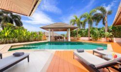 Luxury 3 Br villa near choengmon in plailaem