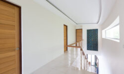 Luxurious Seaview 4.5 Br Villa In Plailaem