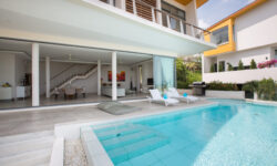 Luxurious Seaview 4.5 Br Villa In Plailaem