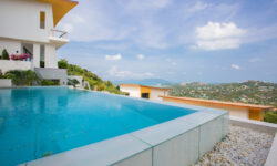 Luxurious Seaview 4.5 Br Villa In Plailaem