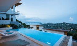 Luxurious Seaview 4.5 Br Villa In Plailaem