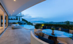 Luxurious Seaview 4.5 Br Villa In Plailaem