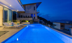 Luxurious Seaview 4.5 Br Villa In Plailaem