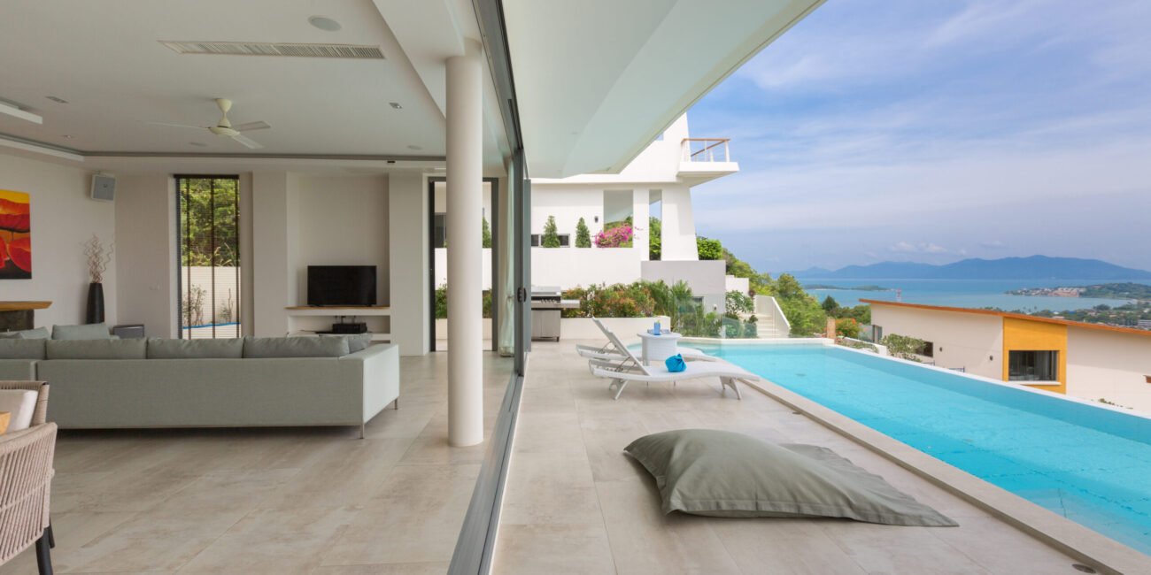 Luxurious Seaview 4.5 Br Villa In Plailaem