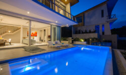 Luxurious Seaview 4.5 Br Villa In Plailaem