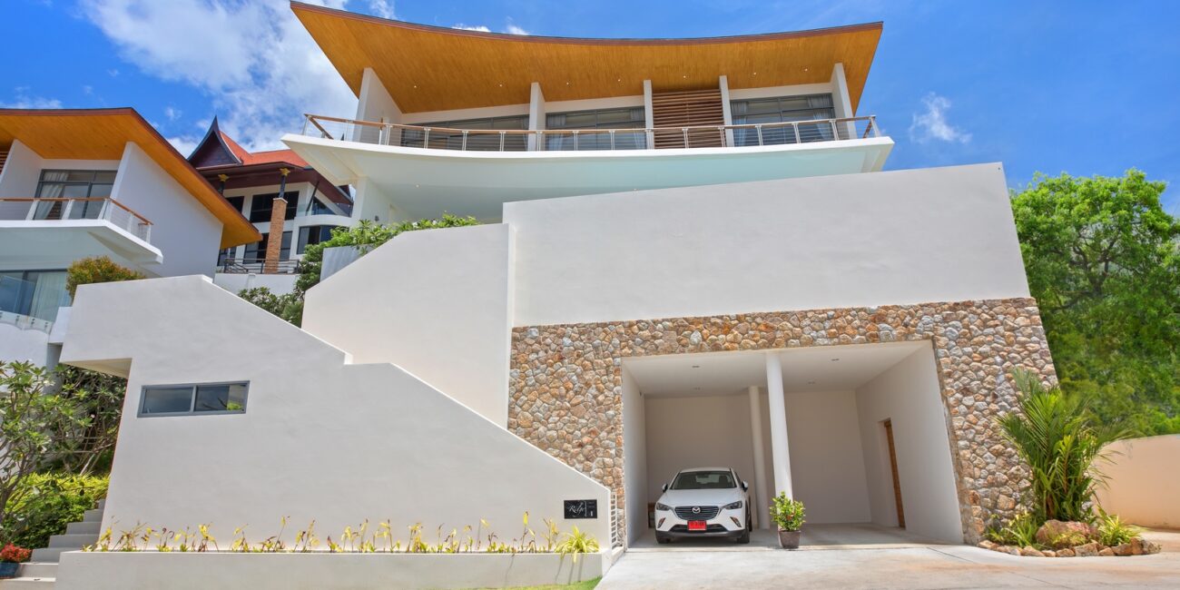 Luxurious Seaview 4.5 Br Villa In Plailaem