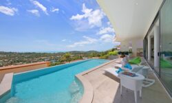 Luxurious Seaview 4.5 Br Villa In Plailaem