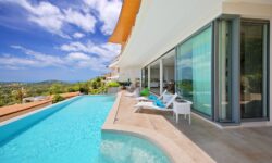 Luxurious Seaview 4.5 Br Villa In Plailaem