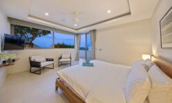 Luxurious Seaview 4.5 Br Villa In Plailaem