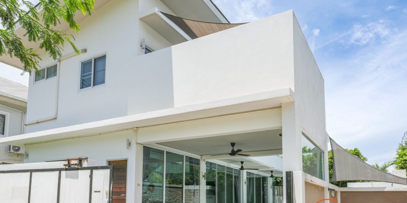 Modern 3br pool villa in maret